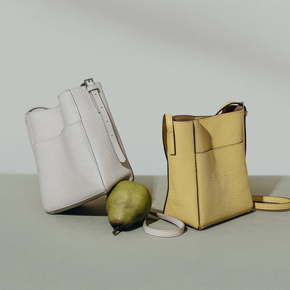 Oversized Tote Bag Fashionable Minimalist Design with Versatile Patterns for Commuting and Everyday Use