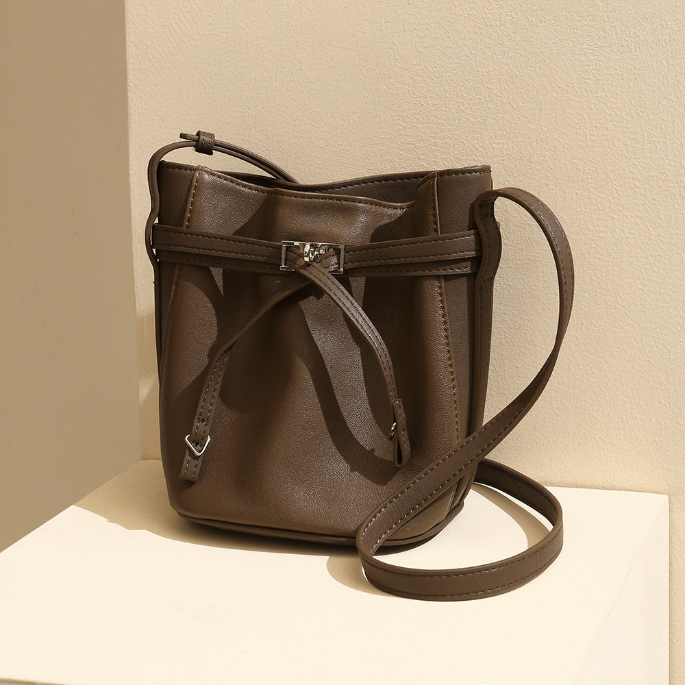 Oversized Tote Bag Fashionable Minimalist Design with Versatile Patterns for Commuting and Everyday Use