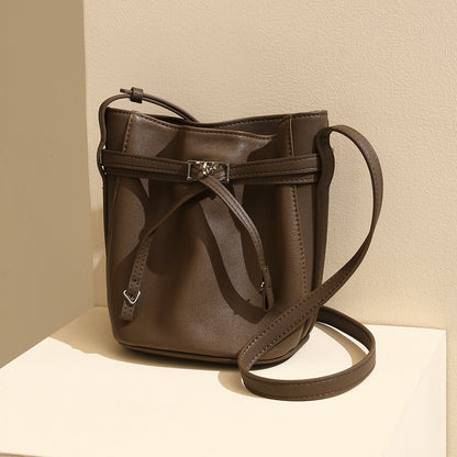 Oversized Tote Bag Fashionable Minimalist Design with Versatile Patterns for Commuting and Everyday Use