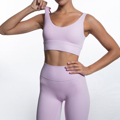 High Performance Women's Yoga Set with Cross Back Sports Bra and Stretchy Leggings for Comfort and Flexibility