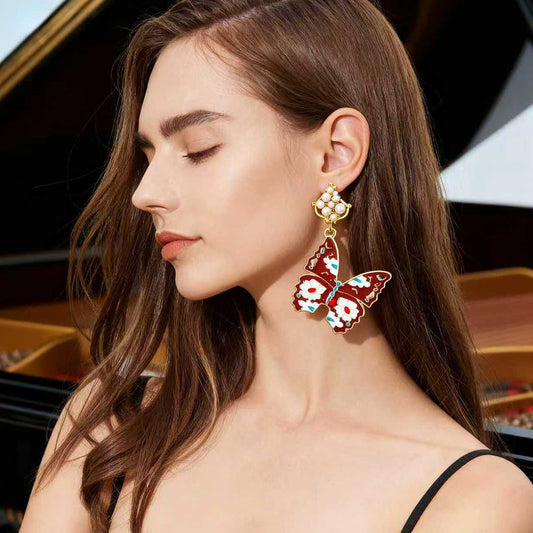 Elegant and Luxe Alloy Animal-Themed Drop Earrings with Artistic Retro Floral Design - Chic Everyday Accessory for Women