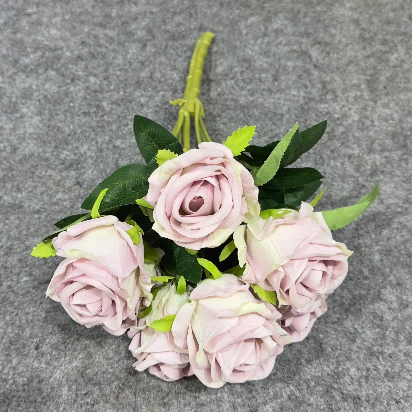 Realistic 7-Branch Velvet Rose Bouquet - Beautiful 7-Head Faux Flowers for Living Room and Wedding Decorations, Perfect Handheld Floral Arrangement