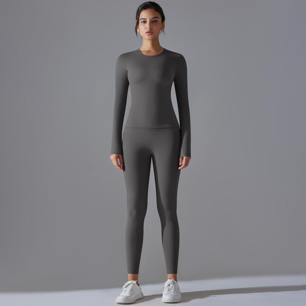 High Stretch Breathable Brushed Nylon Long Sleeve Yoga Outfit Two Piece Compression Workout Set for Running and Fitness