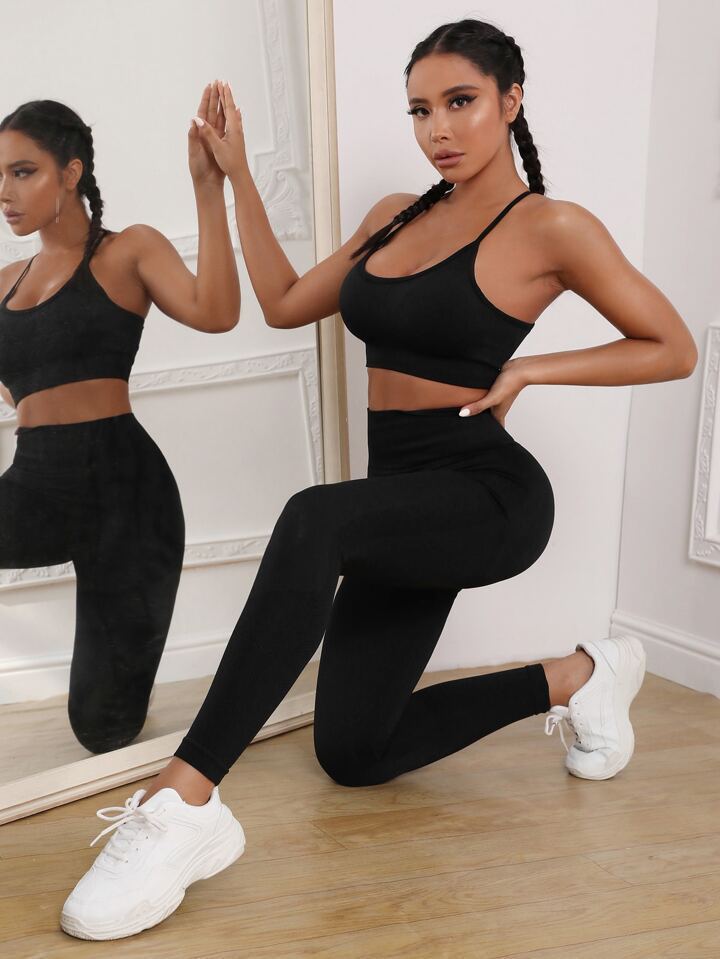 Seamless Cross Back Sports Bra and High Waisted Leggings Set for Women for Yoga Outdoor Activities and Enhanced Comfort