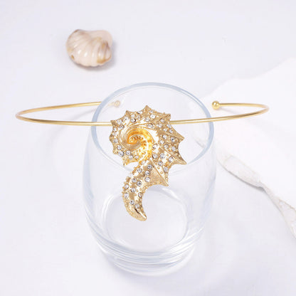 Chic Ocean-Inspired Pendant Necklace with Alloy and Zircon Stone - Minimalist Luxury Shell Design for Effortless Beachside Charm
