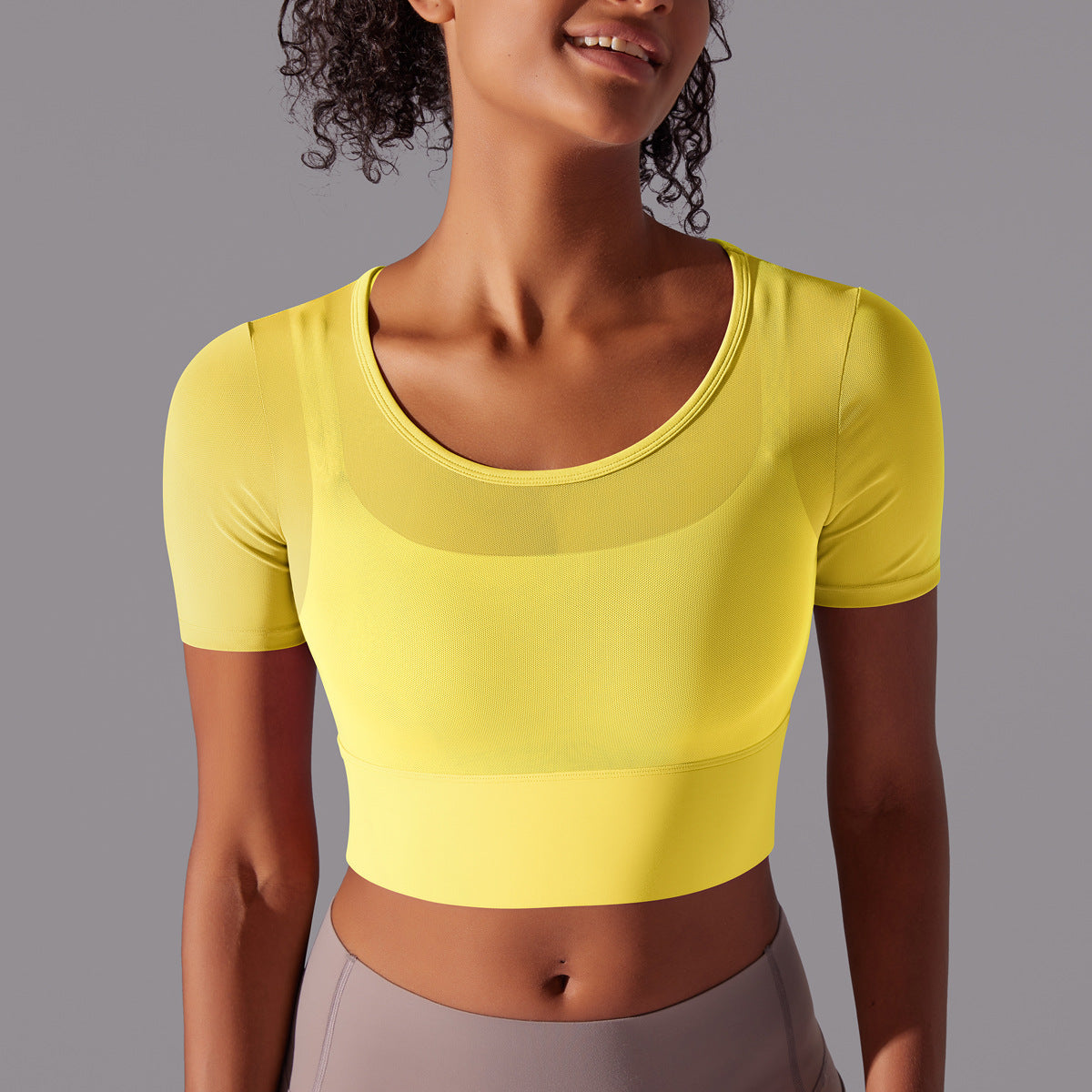 Classic Layered Mesh Sports Bra with Double Sleeves for Running Fitness and Yoga