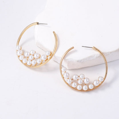 Chic Minimalist Alloy Geometric Design Faux Pearl C-Shaped Hoop Earrings - Versatile, Stylish Jewelry for Women