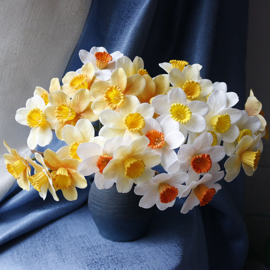 Realistic Fake Daffodil Flowers for Home, Hotel, Wedding Decorations & Photography Props - Perfect for Elegant Events and Lasting Beauty