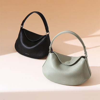 Luxurious Women's Handbag Genuine Leather Large Capacity Shoulder and Crossbody Dumpling Bag for Chic Style