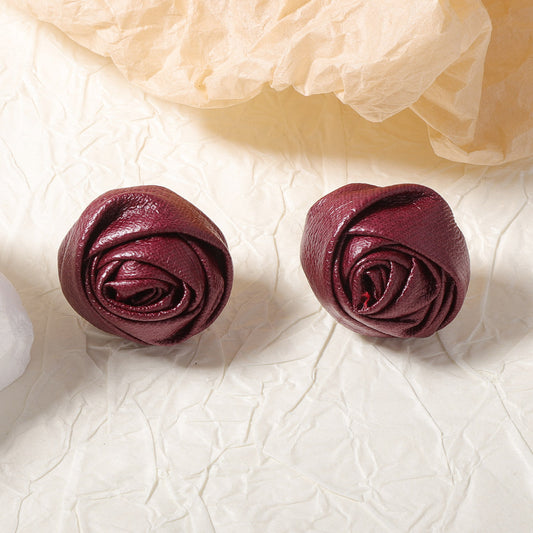 Chic French-Inspired Valentine's Day Leather Rosebud Earrings – Perfect for Winter, Available in Two Stunning Colors, Effortlessly Stylish and Versatile for Every Woman