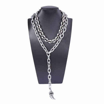 Stylish and Unique Gothic-Inspired Double Layer Necklace with Metal Chain and Animal Horn Pendant – Perfect for Trendsetting Fashion Enthusiasts