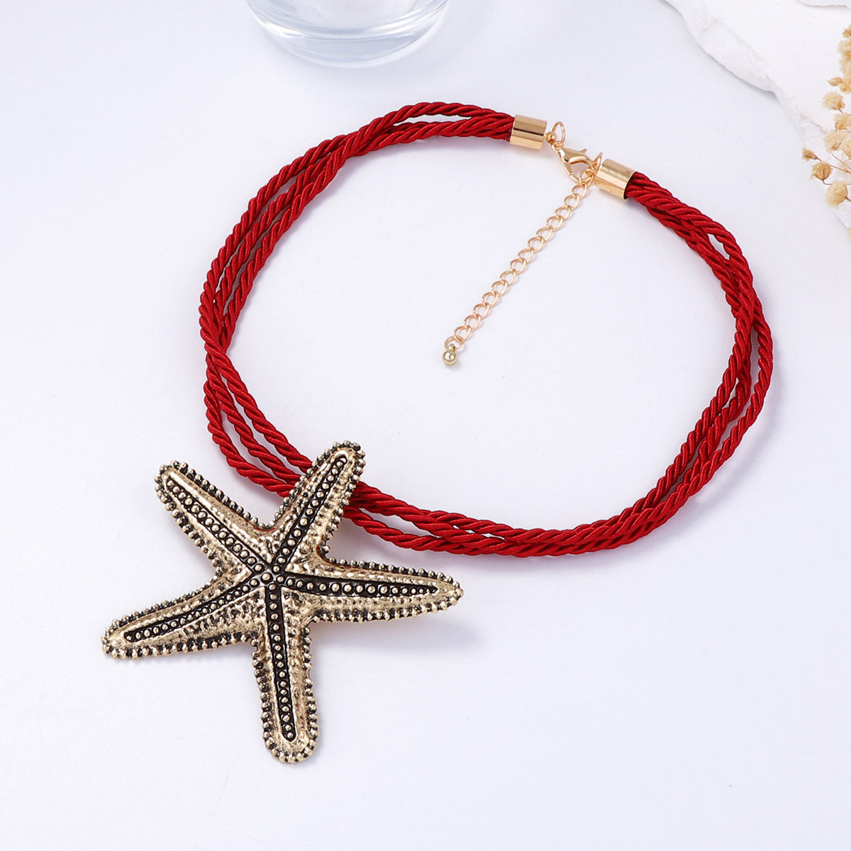 Stylish Vintage-Inspired Casual Ocean Vacation Alloy Starfish Pendant Necklace – Versatile and Perfect for Everyday Wear for Women