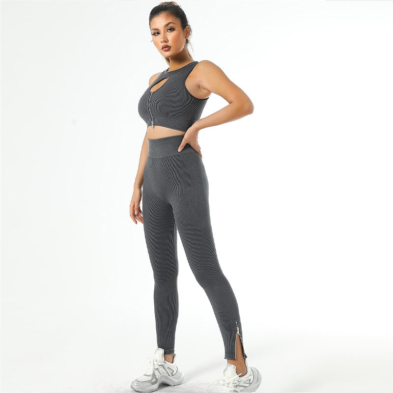 Seamless Knit Yoga Set High Stretch Floral Printed Leggings and Fitted Crop Top for Active Comfort and Style