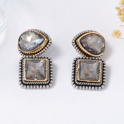 Elegant Vintage-Style Alloy Geometric Quadrilateral Pendant Earrings with Sparkling Rhinestones - Versatile Everyday Accessories for Women