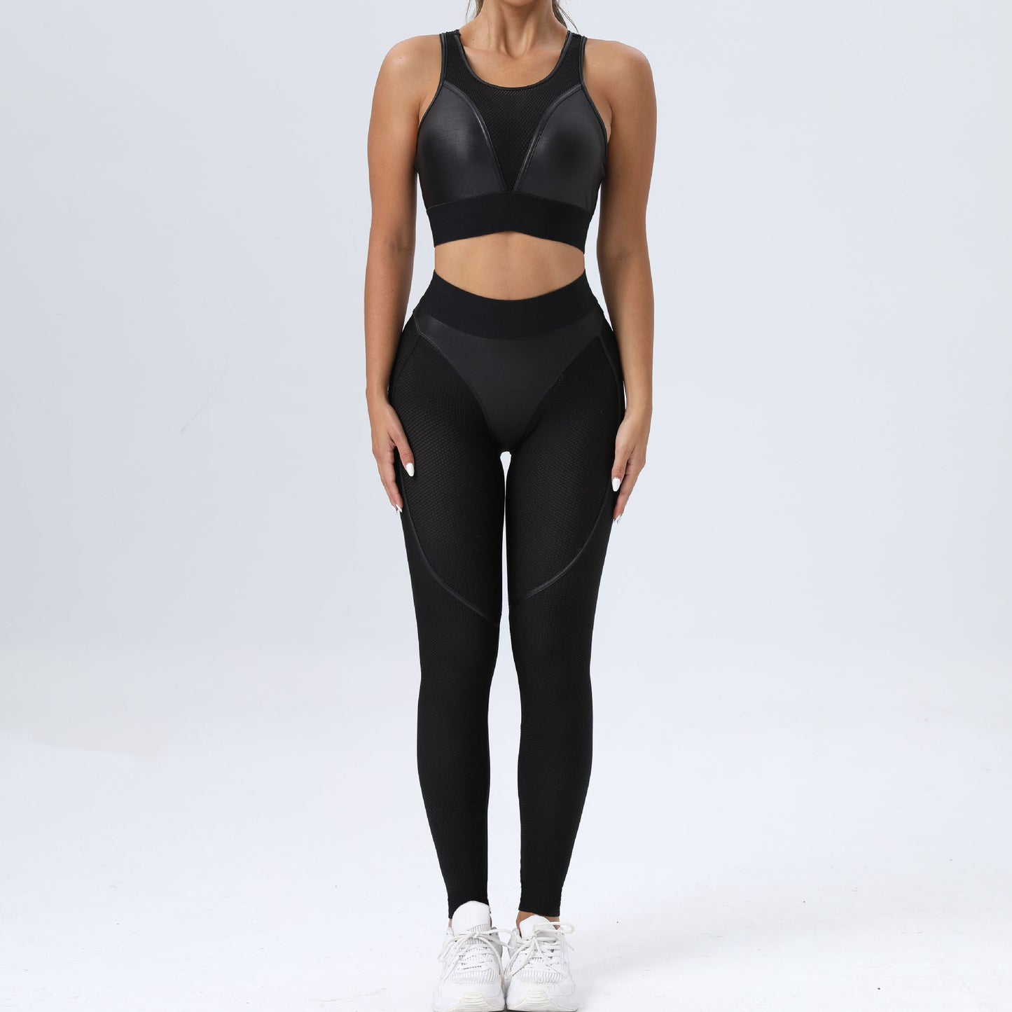 Tight Fitting Yoga Set High Support Sports Bra and Butt Enhancing Leggings for Comfort and Performance