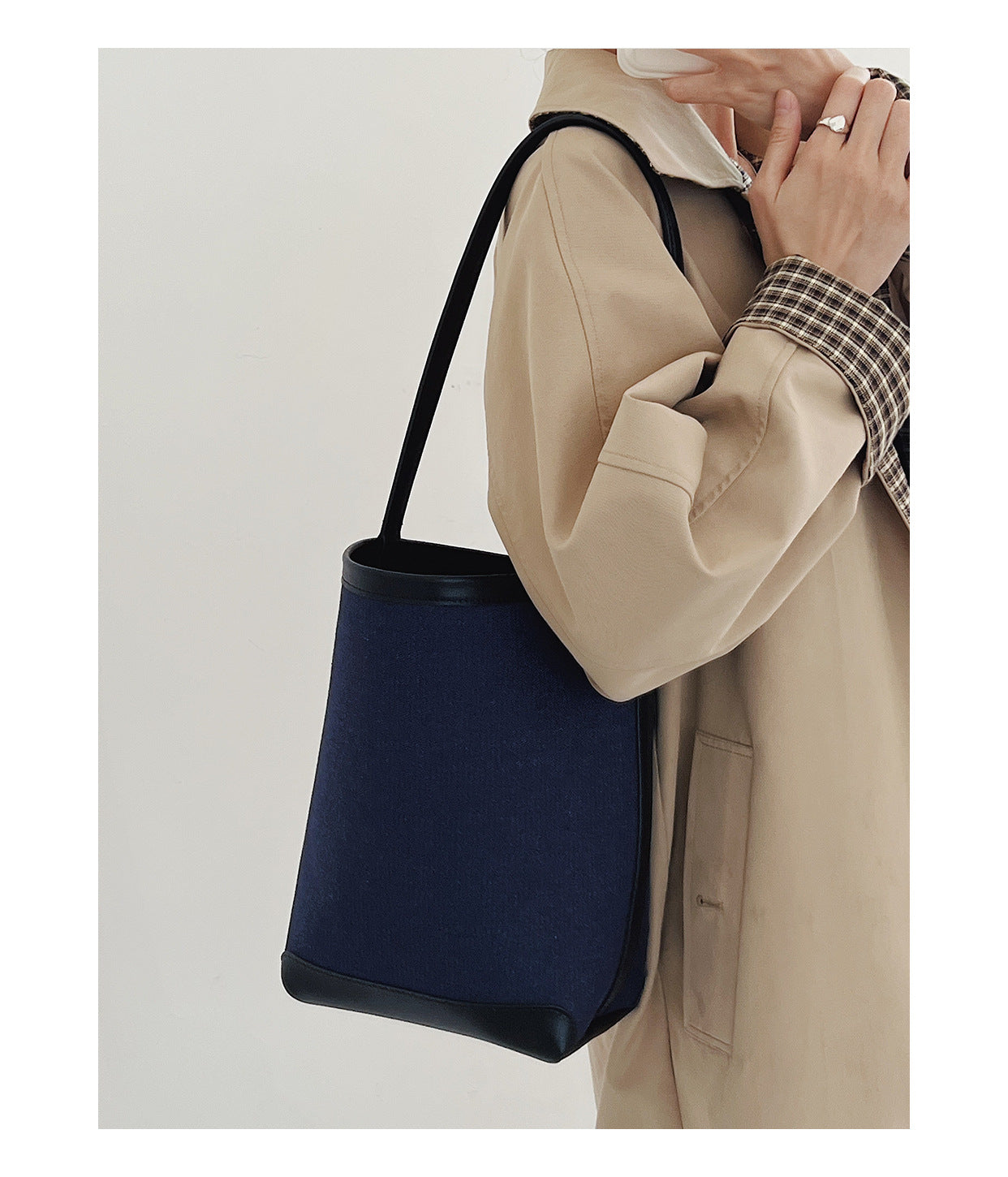 Canvas and Genuine Leather Bucket Tote Bag for Women Versatile Japanese Korean Chic Side Bag for Casual and Commute Use