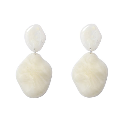 Elegant and Trendy Geometric Irregular Resin Earrings – Chic Statement Accessories for Women
