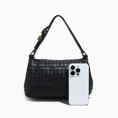 Handcrafted Fall Women's Woven Tote Bag Chic and Unique Handheld Purse for Autumn and Winter for Everyday Use