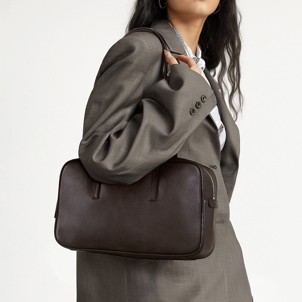 Luxury Fall Winter Genuine Leather Tote Bag Spacious Boston Commuter Handbag for Professionals