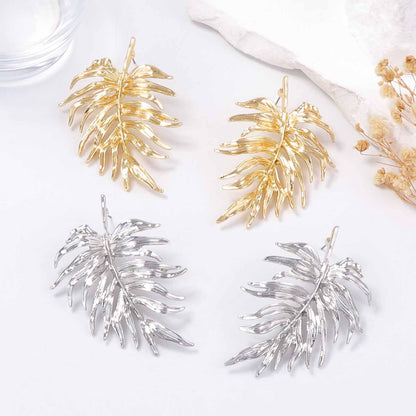 Exquisite Lightweight Luxury Unique Creative Alloy Betel Leaf-Inspired Women's Earrings – Versatile Everyday Accessory for Effortless Style