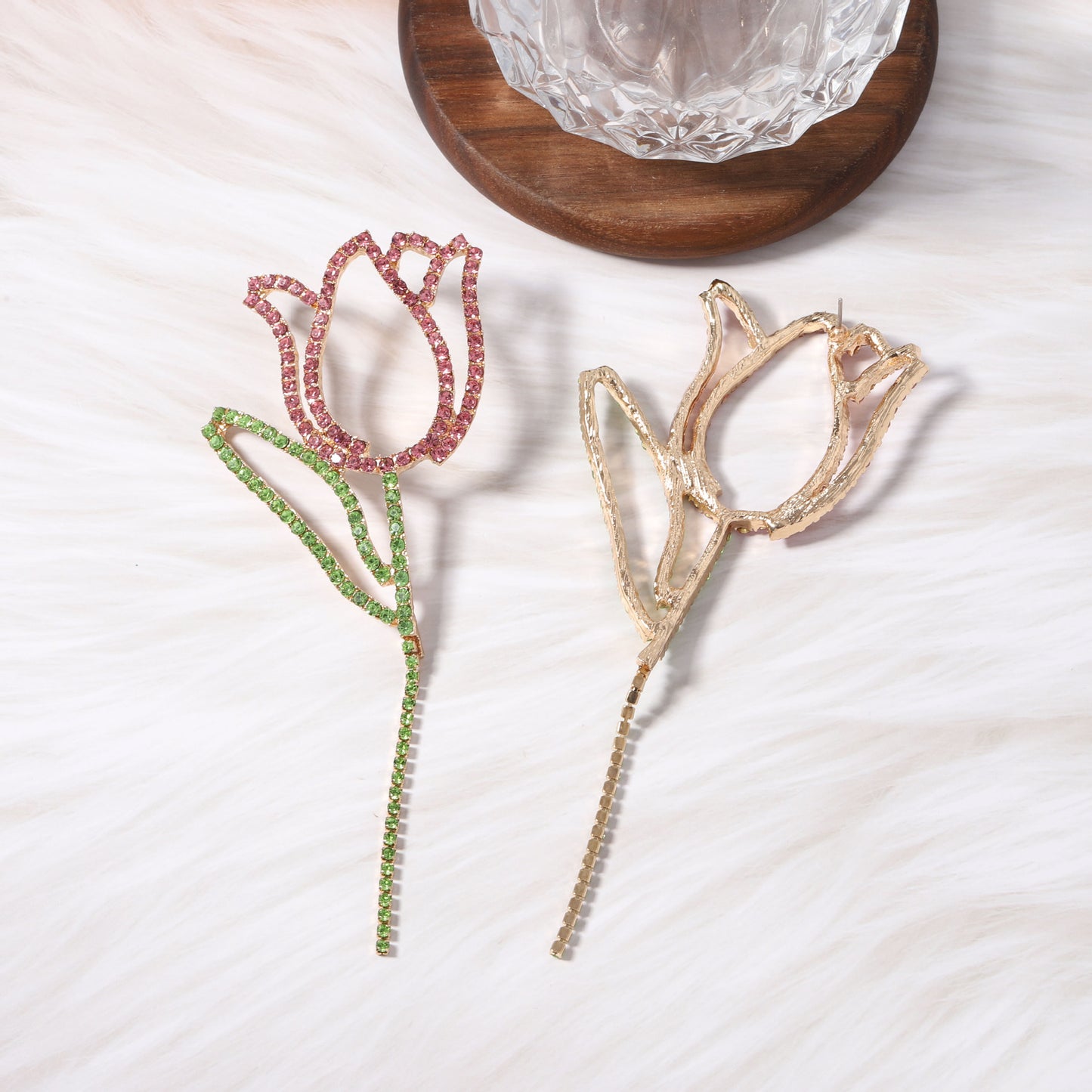 Luxurious Long Colorful Diamond Tulip Flower Earrings for Women - Exquisite Water Rhinestone Studs with an Elegant High-End Appeal
