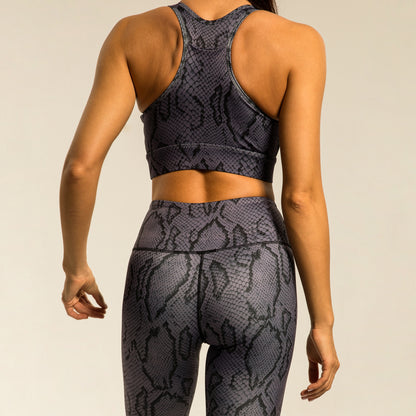 Fashionable Women's Snake Print Sports Bra and High Waisted Butt Lifting Leggings Yoga Set Fitness Outfit for Comfort and Performance