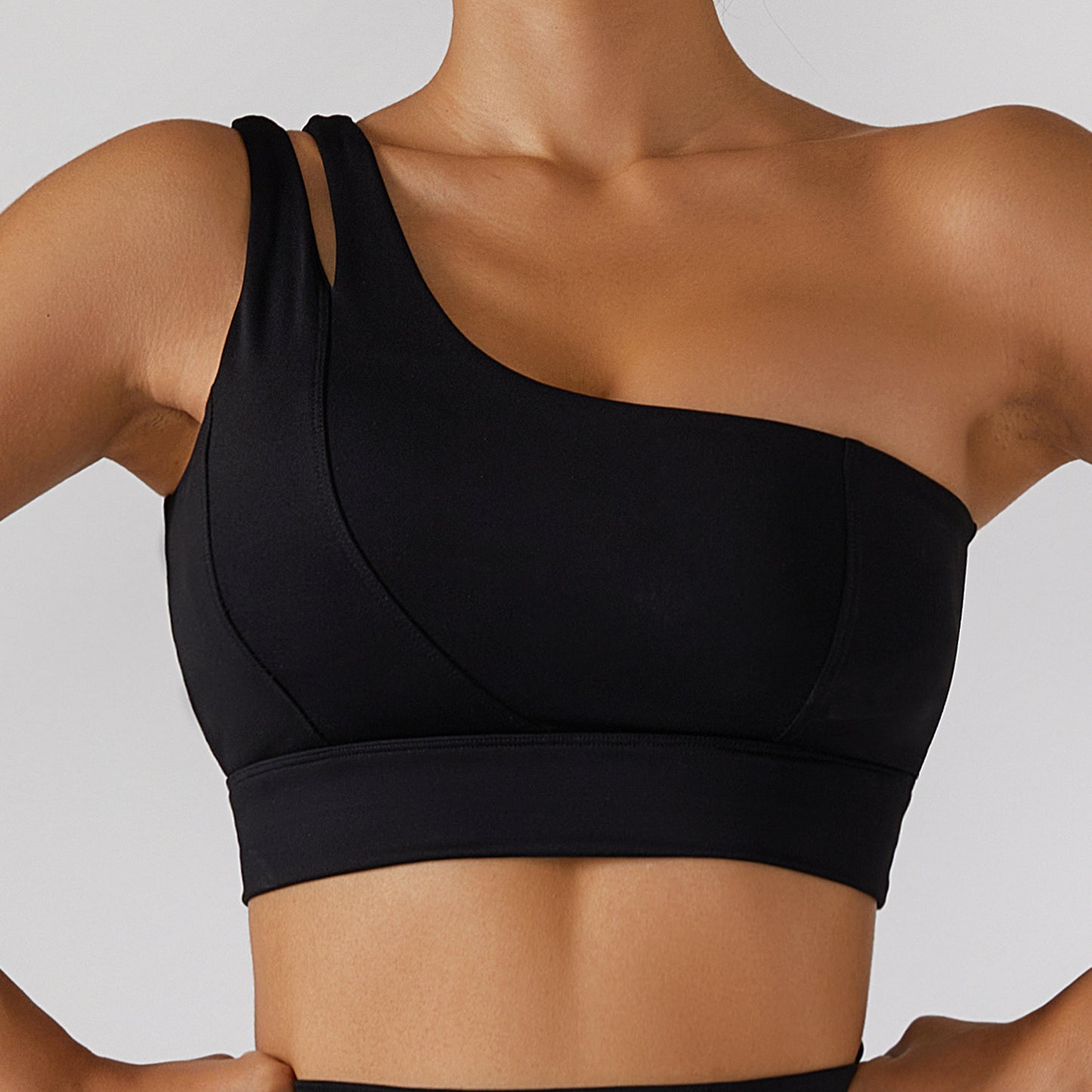 Women's Asymmetrical One Shoulder Yoga Sports Bra Breathable Quick Dry Fitness Top for Running and Gym Workouts Enhanced Support and Style for Active Lifestyles