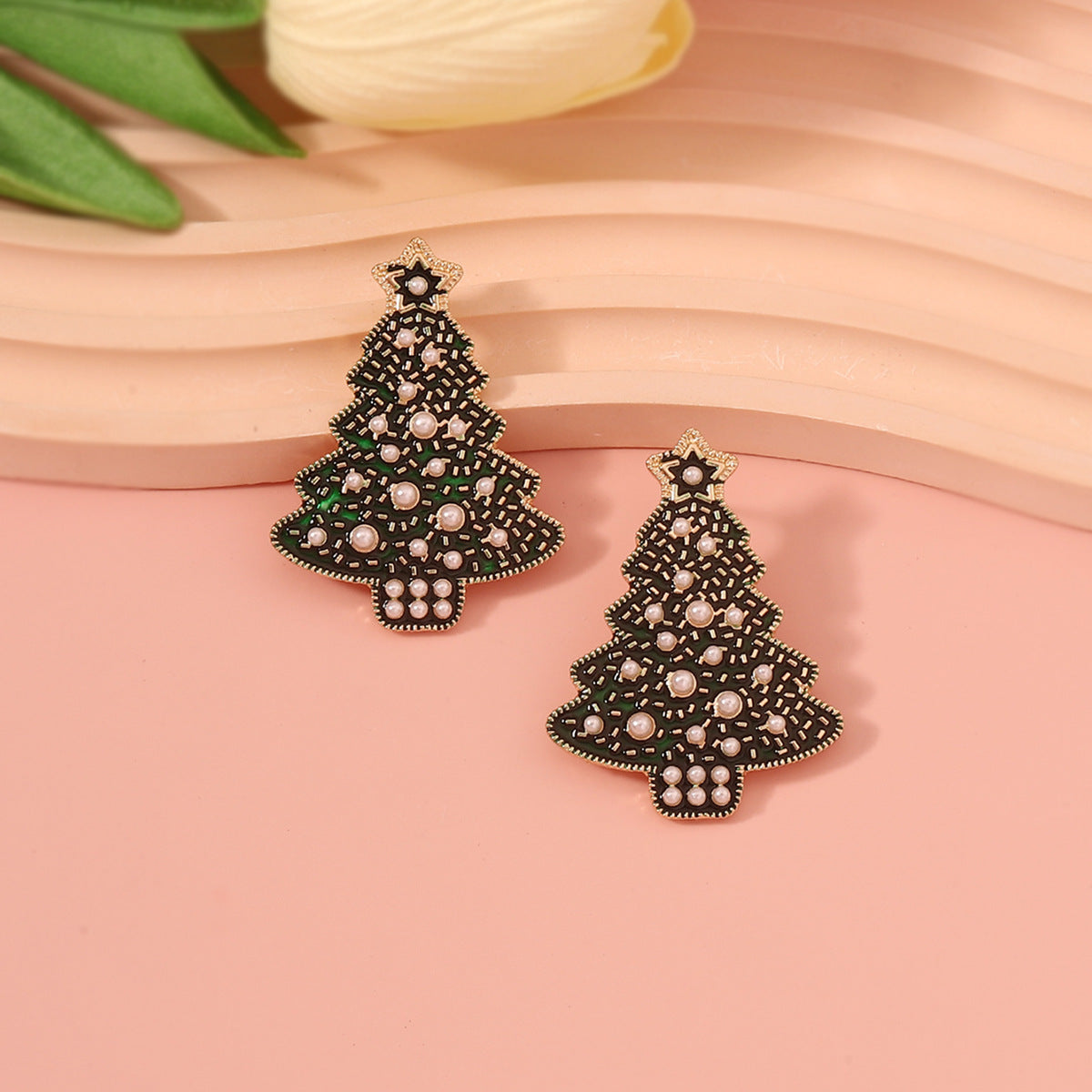Elegant  Christmas-Themed Creative Alloy Oil-Drop Christmas Tree Earrings with Rhinestones & Pearls for Women - Perfect Holiday Accessory!