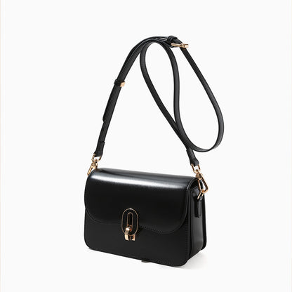 Chic Korean Style Envelope Bag for Women Versatile Underarm Handbag in Genuine Leather for Commuting and Everyday Use
