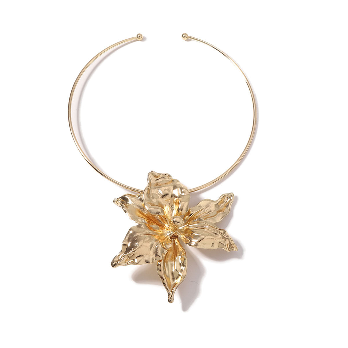 Stylish  European-Inspired Hip Hop Floral Pendant Choker with Bold 3D Design - Perfect for Fashion-Forward Women