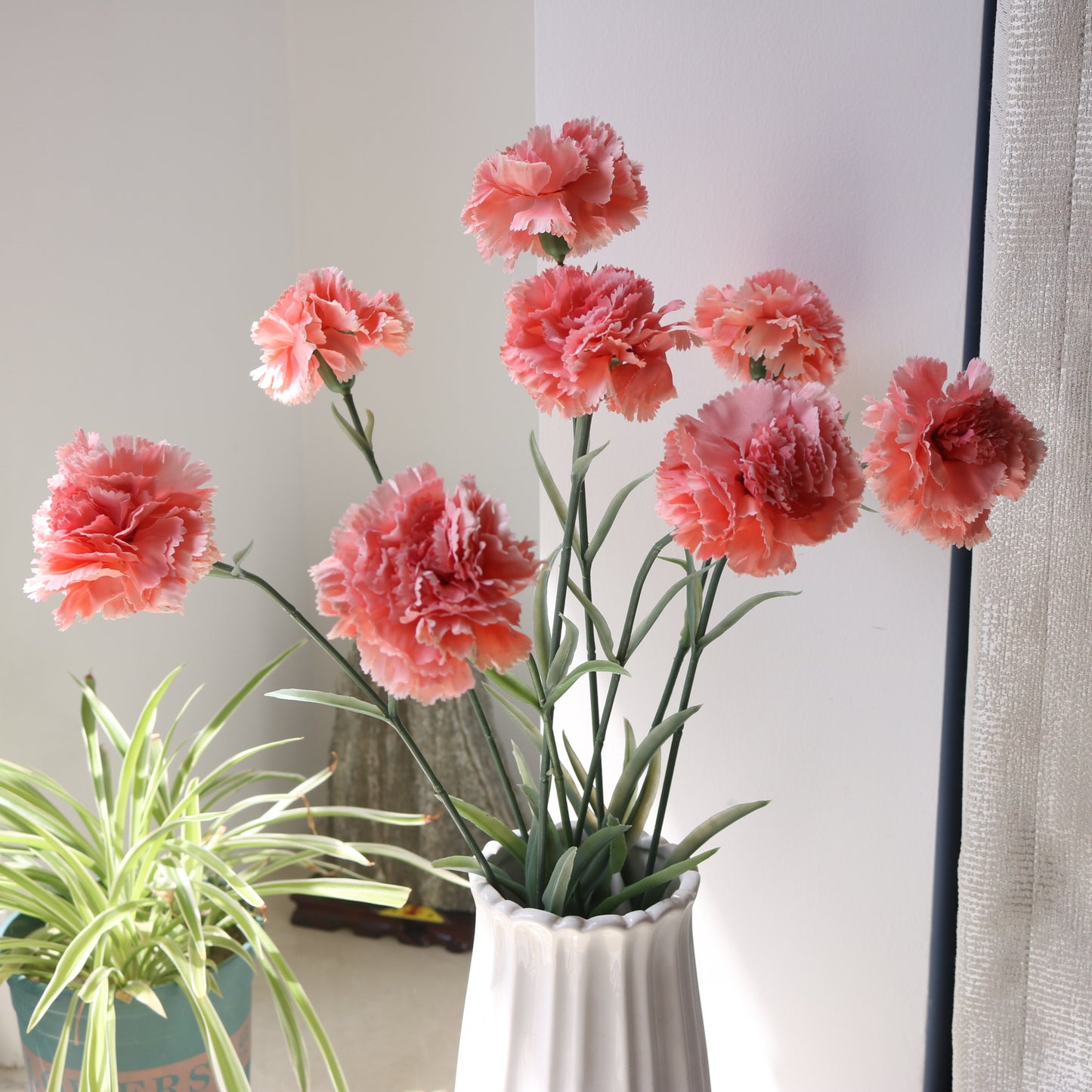 Realistic Carnation Artificial Flower Arrangement for Teacher's Day and Mother's Day Gifts - Perfect for Home Decor and Lasting Memories