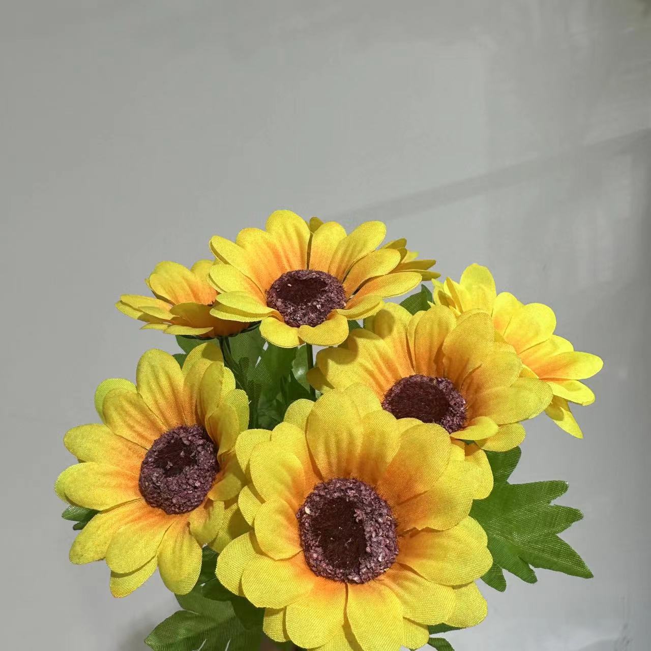 Realistic 7-Head Artificial Sunflower Bouquet - Perfect for Home Decor, Wedding Celebrations, Event Design, and Photography Props