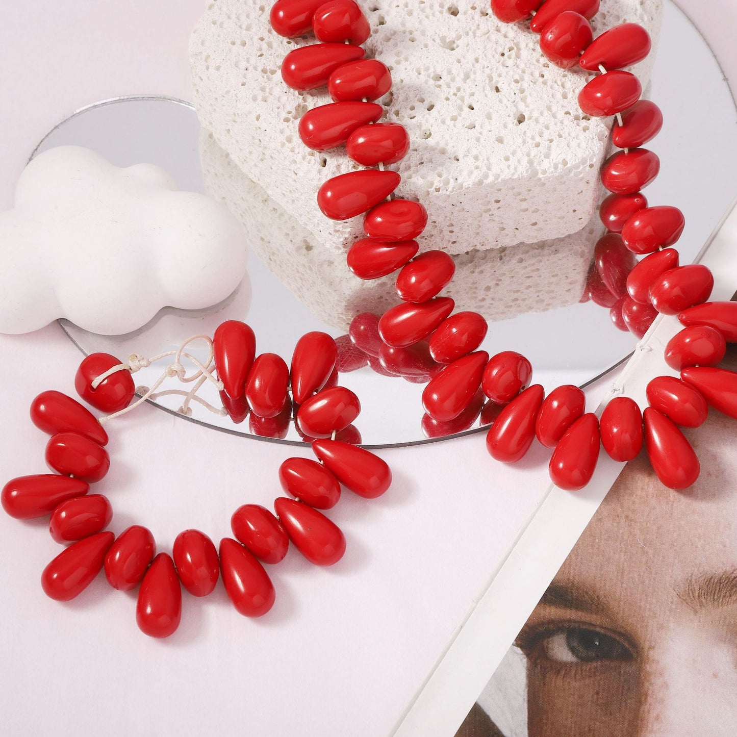 Bohemian-Inspired Minimalist Irregular Geometric Water Drop Choker and Bracelet Set - Unique Design for Effortless Style and Versatile Looks