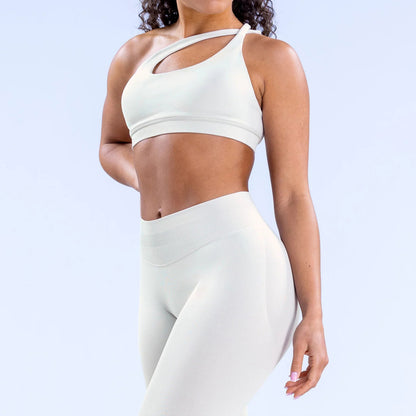 Seamless No Tag Yoga Bra with Asymmetrical Shoulder Design Beautiful Back Cut Out for Pilates and Fitness Enhancing Your Bust Appearance