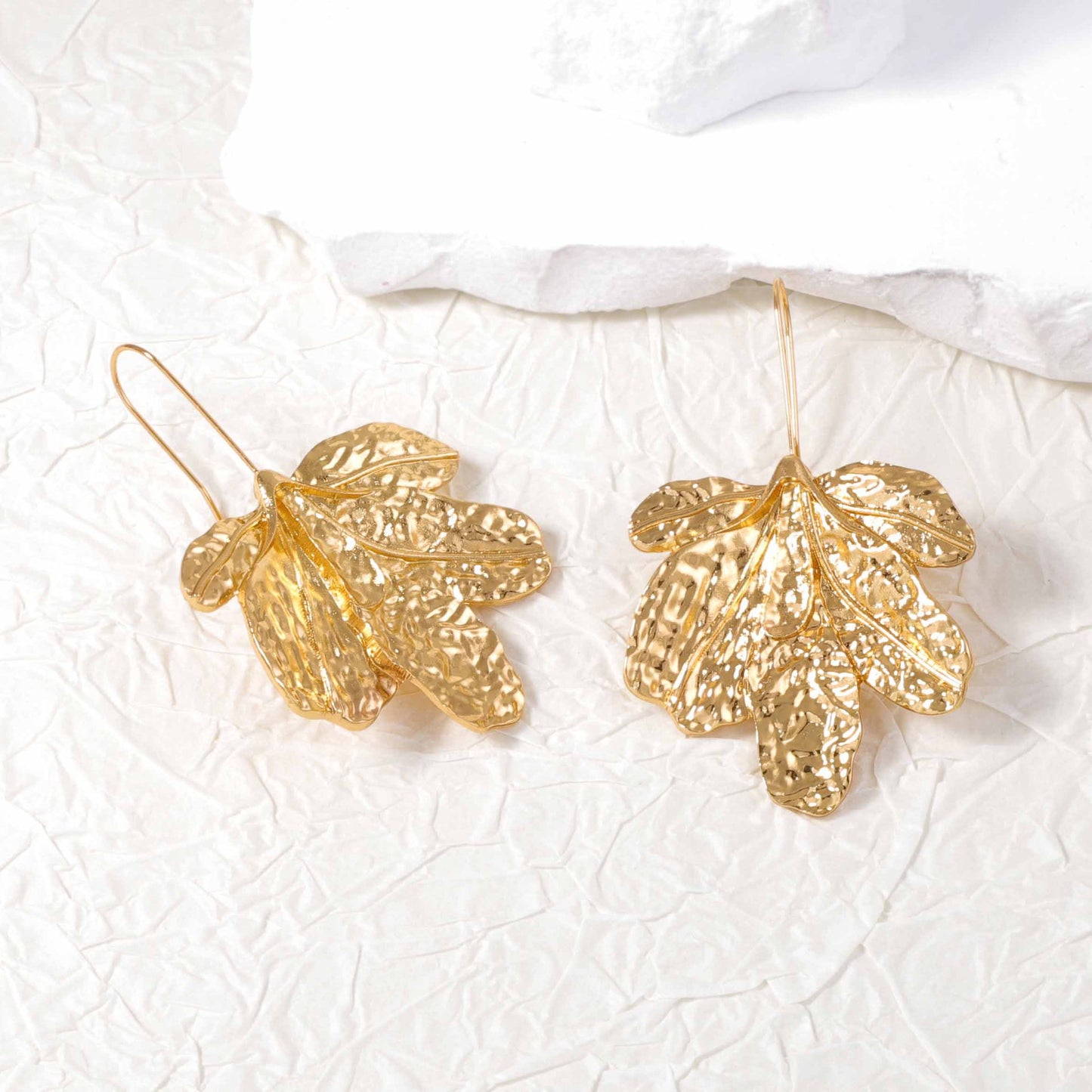 Exquisite Vintage-Inspired Statement Leaf Hook Earrings – Elegant Textured Design Perfect for Any Occasion