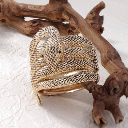Chic Vintage-Inspired Zinc Alloy Animal Design Wide Snake Bracelet - Elegant and Versatile Casual Jewelry for Women