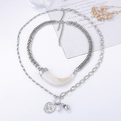 Unique Multi-Layer Animal Horn Pendant Chain Necklace - Stylish and Versatile Design for Everyday Wear