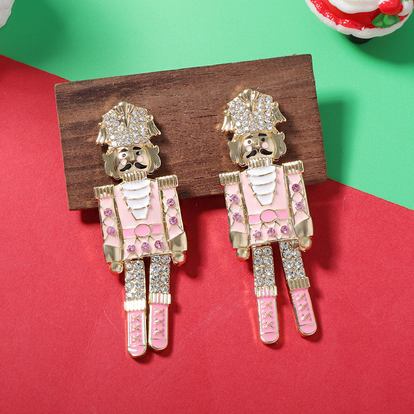 Adorable Cartoon King and Queen Rhinestone Stud Earrings – Unique Creative Design for Christmas – Perfect for Holiday Gifting!