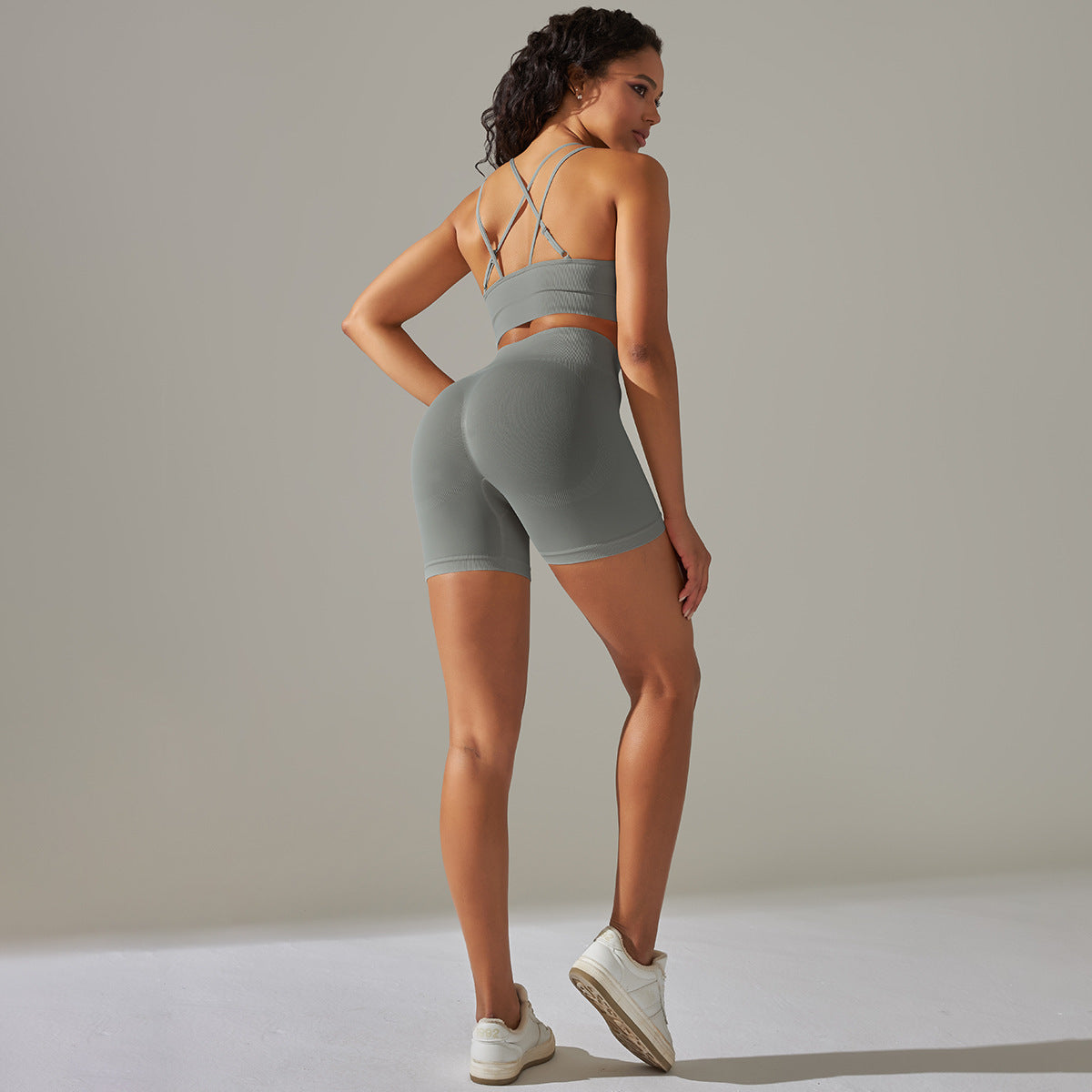 Seamless Back Bralette Yoga Shorts and Peach Butt Leggings Set for Running Fitness and Yoga