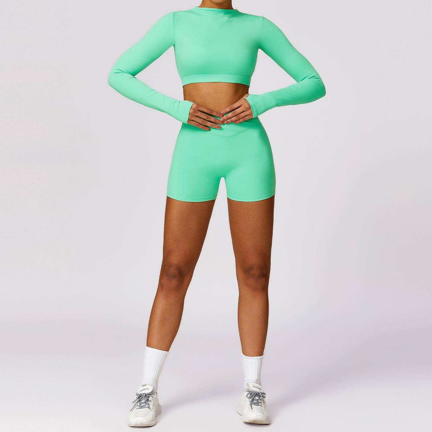 Long Sleeve Yoga Set for Women Breathable and Stretchy Fitness Clothing for Running Gym Workouts and Everyday Wear Model 8578