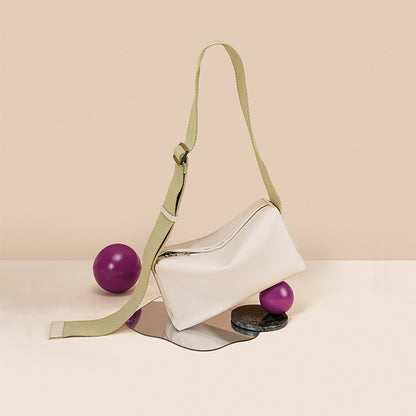 Wide Woven Shoulder Strap Women's Casual Pillow Bag Luxurious Soft Leather Crossbody Handbag for a Relaxed Chic Look