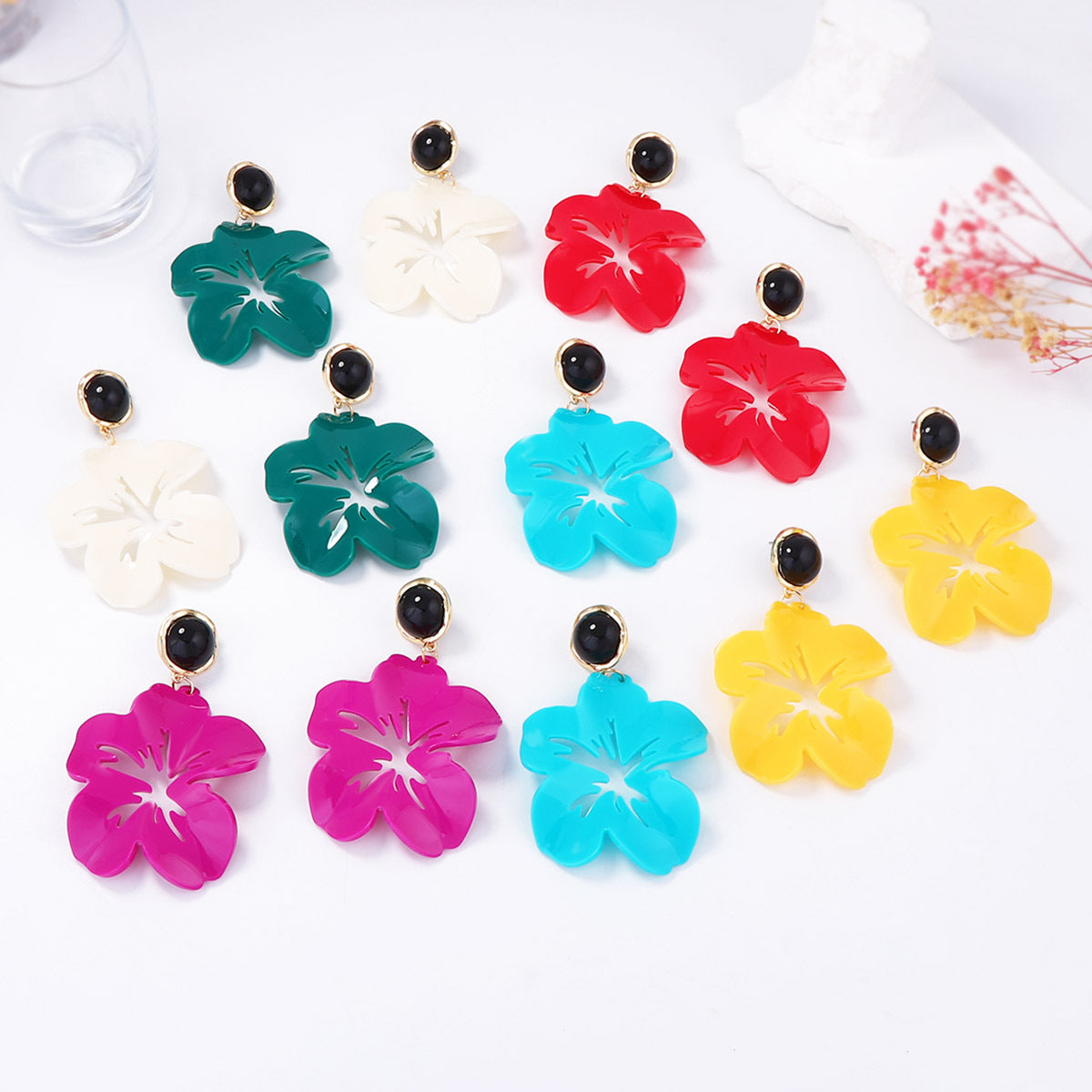 Exaggerated Personality Acrylic Hollow Big Petal Flower Drop Earrings - Stylish Minimalist Vacation Jewelry for Women