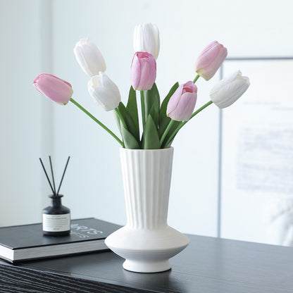 Luxurious Tulip Faux Flowers: Elegant Wet-Look Decorative Arrangements for Upscale Living Rooms and Dining Tables - Exquisite High-End Floral Centerpieces