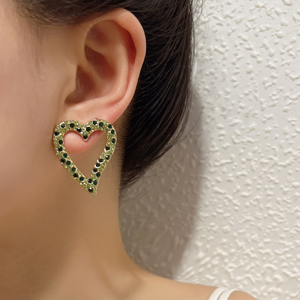 Chic Heart-Shaped Stud Earrings with Sparkling Rhinestones and Elegant Pearls – Available in 6 Stunning Colors for Every Occasion