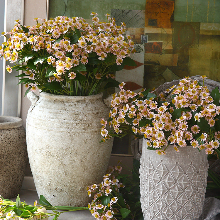 Elegant Artificial Chamomile Flowers for Stunning Floral Arrangements - Perfect Décor for Your Living Room