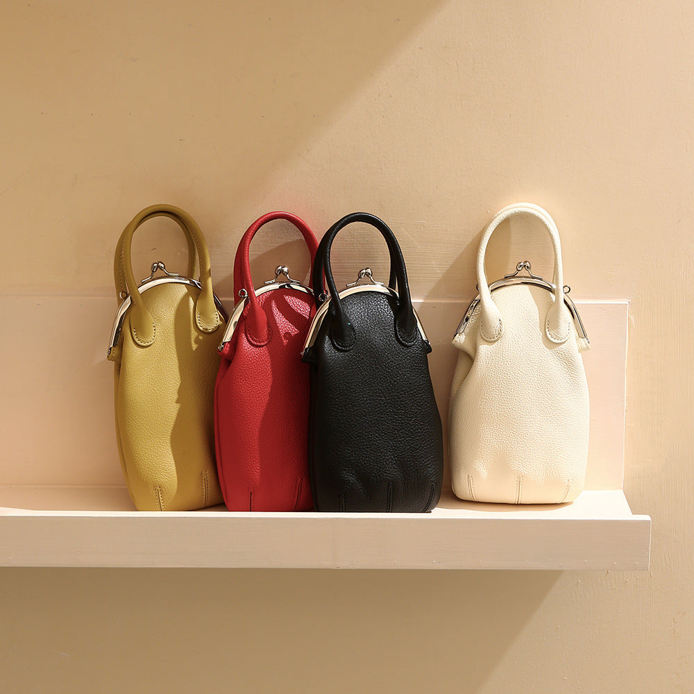 Genuine Leather Women's Shoulder Bag Chic and Minimalist Crossbody Handbag for Daily Commutes and Work Essentials