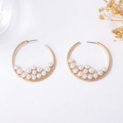 Chic Minimalist Alloy Geometric Design Faux Pearl C-Shaped Hoop Earrings - Versatile, Stylish Jewelry for Women
