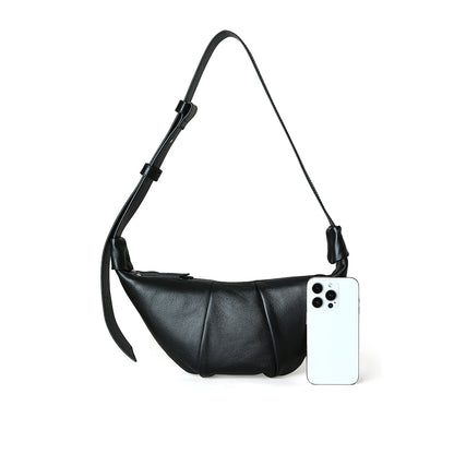 Luxurious Genuine Leather Vintage Inspired Dumpling Bag for Women Versatile and Spacious Horn Shaped Shoulder and Crossbody Tote