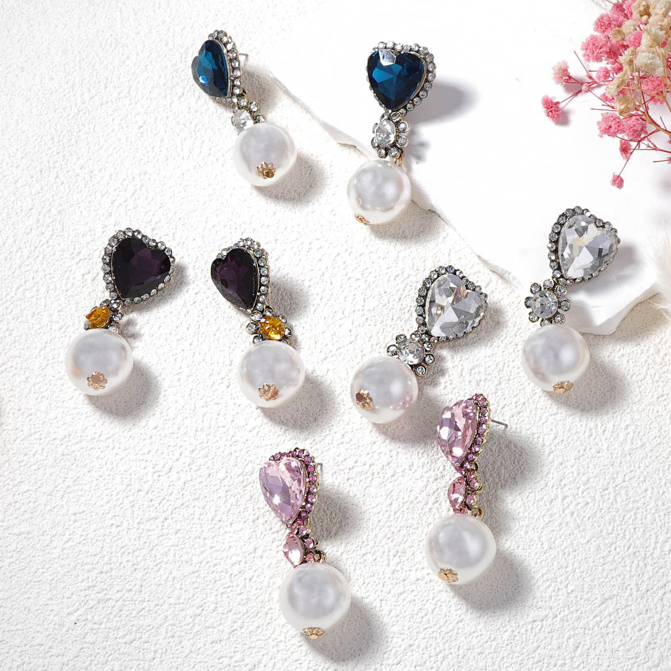 Chic Vintage-Inspired Glass Water-Drop Rhinestone Pearl Dangle Earrings for Women – Exquisite, Unique, and Perfect for Parties and Evenings