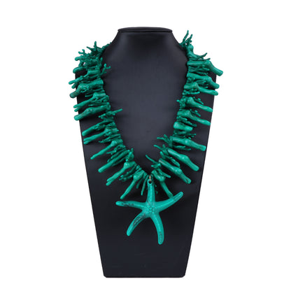 Stunning Ocean-Inspired Statement Necklace with Unique Faux Coral and Large Starfish Pendant - Casual Chic Luxury for Women